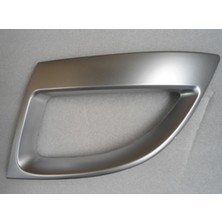 TŞT 2010 - 2012 Renault Grand Scenic Iıı - Ön Tampon Panjuru Dış Çerçevesi Sol Gümüş Gri (Tw) (Oem NO:623835888R)
