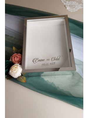 Verda Çerçeve 
30X40 cm Ledli Beyaz Gül Anı Çerçevesi! Ledli Fotoğraf Çerçevesi! Gül Anı Çerçevesi-Hkm Ticaret