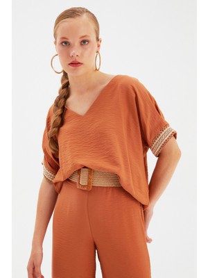 Sateen Hasır Detaylı Keten Bluz - Taba