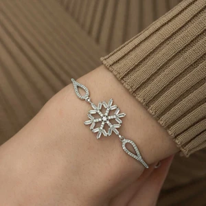 ​gümüş Baget Taşlı Kar Tanesi Bileklik