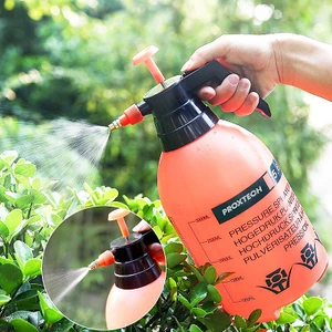 Profesyonel Çok Fonksiyonlu Bahçe Gübre Sulama Şişesi 2 Litre Sprey Püskürtücü Şişesi