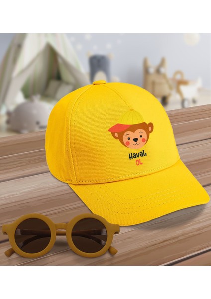 Kids Havalı Ol Tasarımlı Sarı Cotton Çocuk Şapkası ve Sarı Çocuk Güneş Gözlüğü Hediye Seti