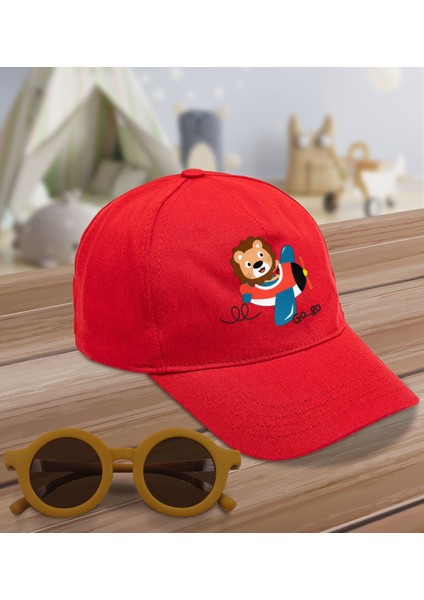 Kids Sevimli Pilot Tasarımlı Kırmızı Cotton Çocuk Şapkası ve Sarı Çocuk Güneş Gözlüğü Hediye Seti