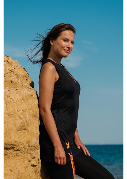 Kadın Siyah Bağcık Detaylı Tasarım Yarı Kapalı Mayo M2219 fırsatları