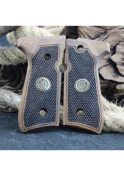 Beretta 92 Fs Ceviz Ağacı Kabze Gümüş Logolu T 180