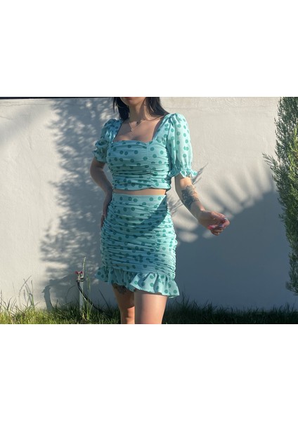 Puantiyeli Etekli Takım