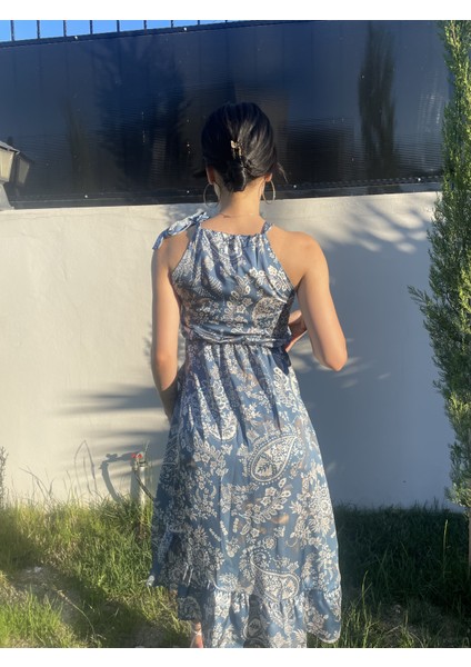 Boyundan Bağcıklı Buz Mavisi Elbise