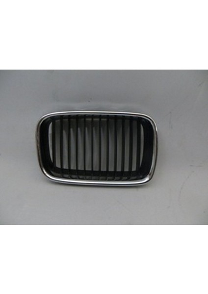 TW 1991 - 1994 Bmw 3 Serı E36 Sd/coupe Ön Panjur Sağ Siyah/nikelaj Çerçeveli (Oem NO:51138122238)