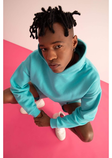 Oversize Fit Kapüşonlu Kanguru Cepli İçi Yumuşak Tüylü Sweatshirt Y1237AZ22AU