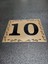 Kapı Numaraları No 10 10X12 cm Yapışkanlı Metalik Altınsarı Üzeri Siyah Baskı 1