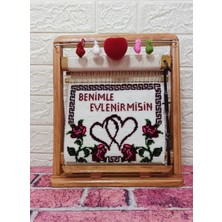 Fiyra Benimle Evlenirmisin Motifli El Dokuması Hediyelik Minyatür Halı