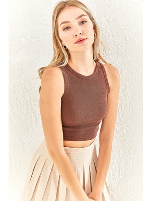 Oshebu Kadın Sıfır Kol Kaşkorse Crop Bluz