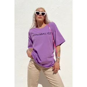 Mor Minimalist Baskılı Bisiklet Yaka Tshirt