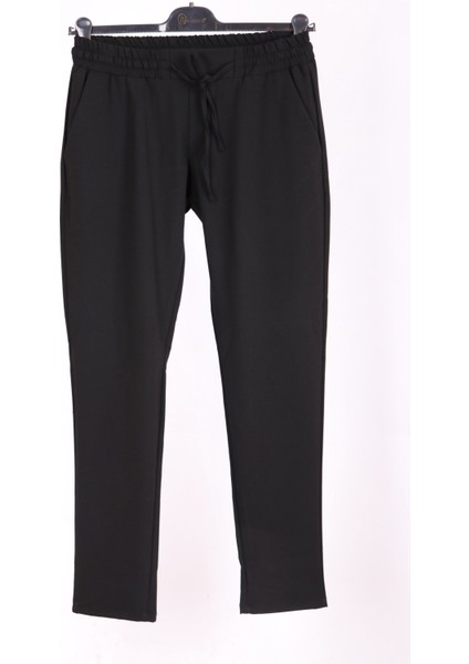 Kadın Siyah Beli Bağcıklı ve Lastikli Cepli Spor Pantolon