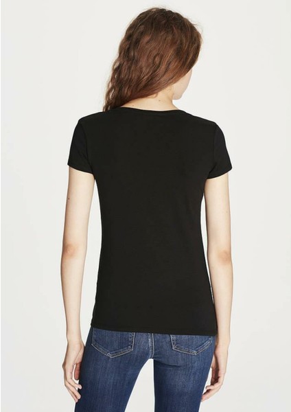 Mavi V Yaka Kadın T-Shırt 162769-900 modelleri