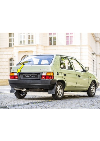 Skoda Favorit Forman 1988-1995 Sol Arka Iç Stop Geri Vites Lambası 098788205 modelleri