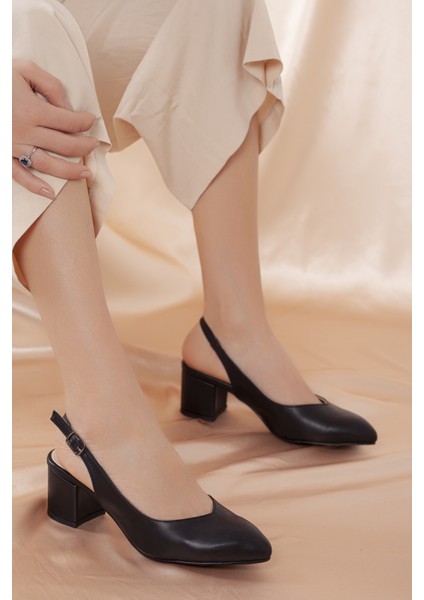 D725 Günlük Klasik Topuklu Kadın Ayakkabı