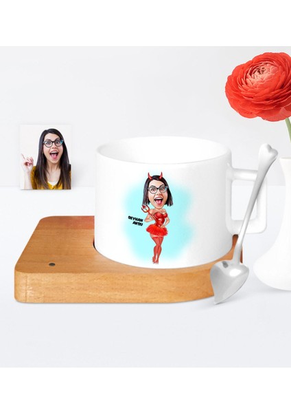 Kişiye Özel Şeytan Kız Karikatür Ahşap Altlıklı Seramik Fincan - 1