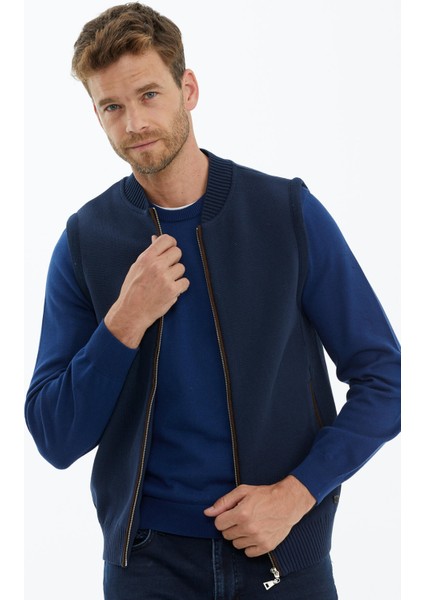 Lacivert Triko Yelek Erkekler İçin Modern Dik Yaka ve Nubuk Detaylı fiyatları