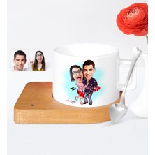 BK Kişiye Özel Sevgililer Karikatür Ahşap Altlıklı Seramik Fincan - 2