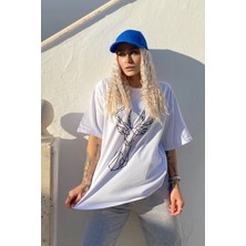 Swist Beyaz Geyik Kabartma Baskılı Bisiklet Yaka Tshirt