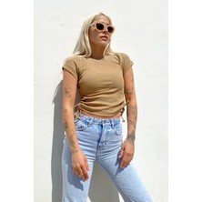 Swist Camel Kısa Kol Çift Büzgülü Crop Bluz