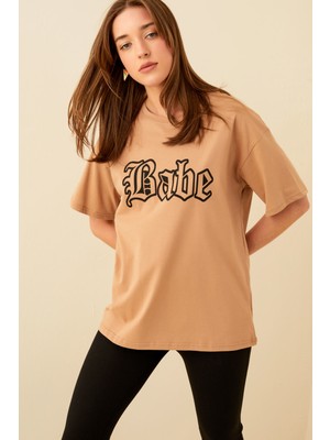 Swist Vizon Babe Baskılı Oversize Kadın Tshirt