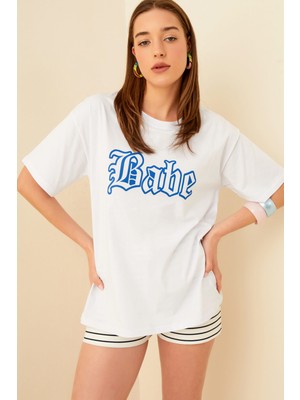 Swist Beyaz Babe Baskılı Oversize Kadın Tshirt
