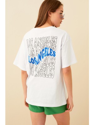 Swist Beyaz La Sırt Baskılı Oversize Kadın Tshirt