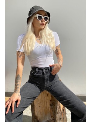 Swist Beyaz Polo Yaka Kısa Kol Crop Bluz