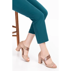 Akgün Terlik Kadın Yılan Desen Hakiki Deri Topuklu Ayakkabı