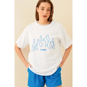 Beyaz Angel Baskılı Oversize Kadın Tshirt
