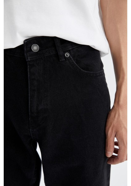 Regular Tapered Fit Jean Pantolon Z0916AZ22AU