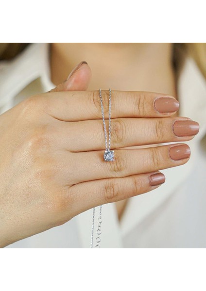 Pırlanta Tasarımlı Tektaş 925 Ayar Gümüş Kadın Kolye