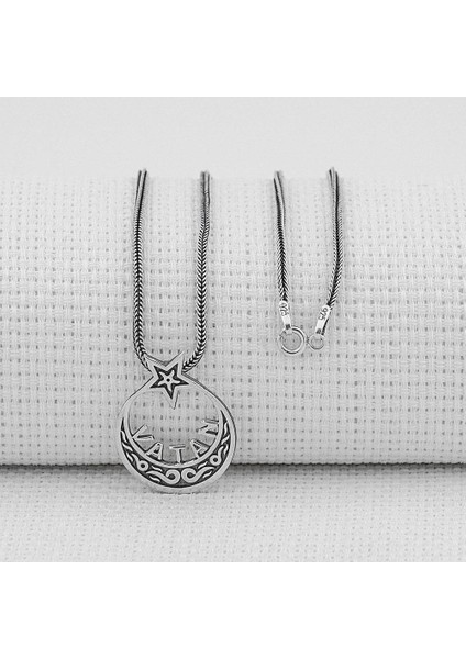 Ayyıldız Tasarımlı Vatan Yazılı 925 Ayar Gümüş Erkek Kolye fiyatları