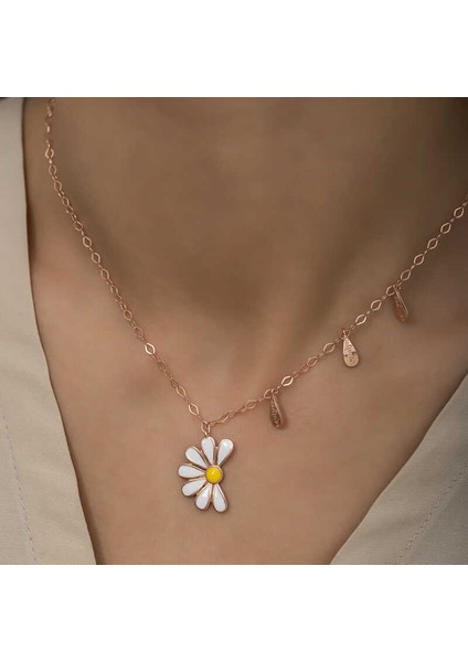 Gümüş Papatya Seviyor Sevmiyor Bayan Kolye fırsatları