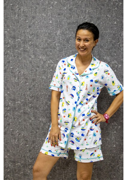 Pamuklu Baskılı Düğmeli Pijama Takımı