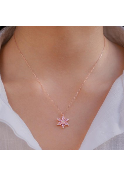 Lotus Çiçeği Tasarımlı Pembe Taşlı Rose 925 Ayar Gümüş Kadın Kolye fiyatları