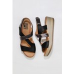 Bueno Shoes Siyah Deri Kadın Dolgu Topuklu Sandalet