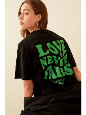 Swist Siyah Love Never Sırt Baskılı Oversize Kadın Tshirt