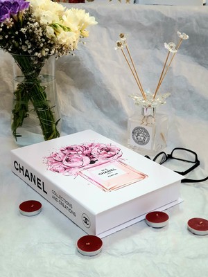 Lovely Book & Book Dekoratif Kutu Pembe Chanel Şişe Kitap Kutusu