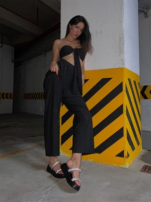 BeBeQ Glıtter Siyah Taşlı Düz Kadın Terlik