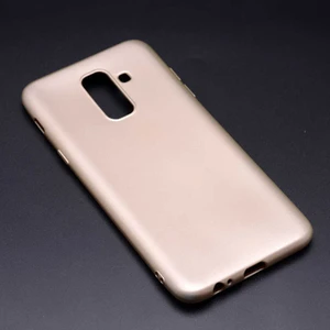 Galaxy J8 Kılıf Silikon Yumuşak Dokulu Premium- Gold