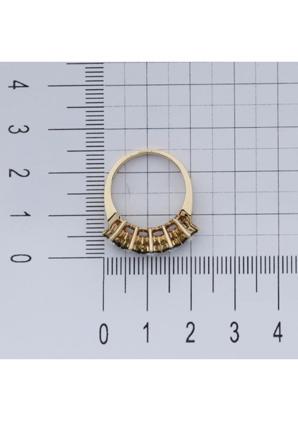 0.20 Karat Elmas Beştaş Yüzük