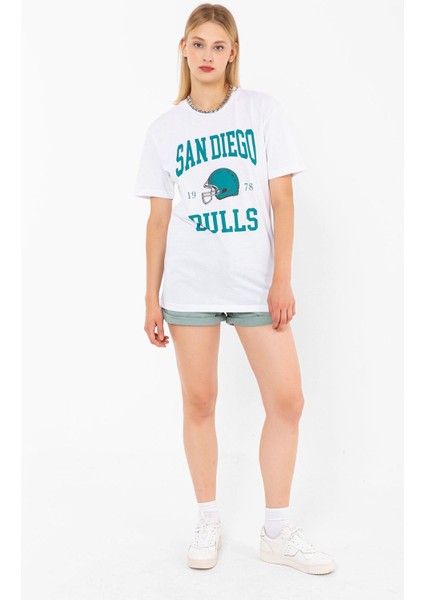 Bisiklet Yaka San Diego Baskılı Beyaz Oversize Kadın T-Shirt fırsatları