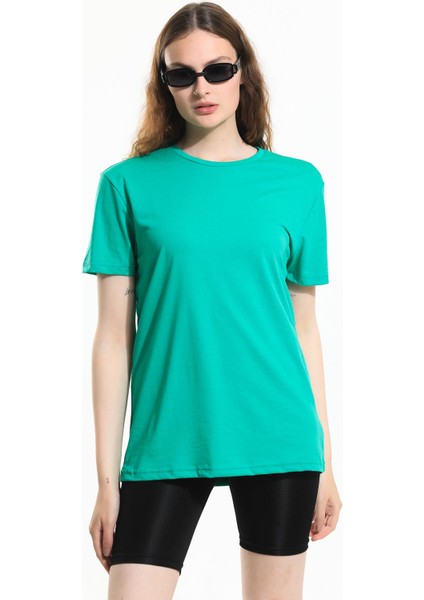 Oversize Fit Pamuklu Kısa Kollu Basic Uniseks Kadın Erkek Tişört modelleri