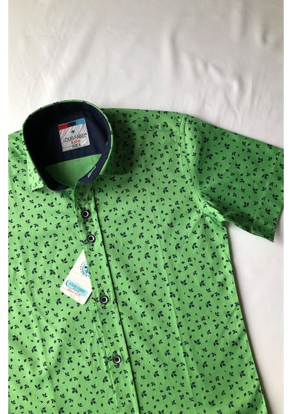 Siyah Küçük Çiçek Detaylı Kısa Kol Çocuk Gömleği fırsatları