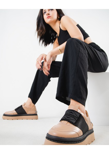 Streç Detaylı Deri Sneaker