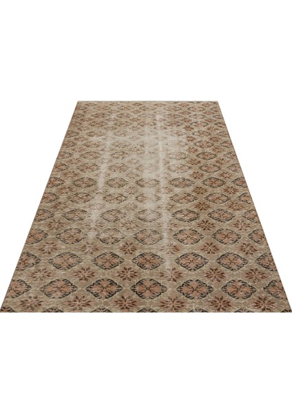 Eşsiz Güzelliğe Sahip Vintage El Dokuma Halı 137 x 227 cm 9127
