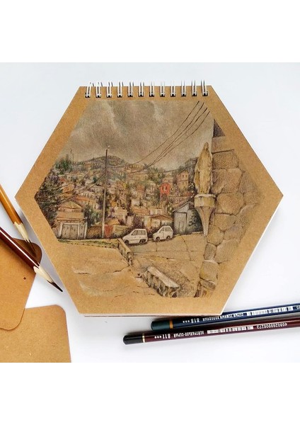 Altıgen Kraft Spiralli Eskiz Defteri Karışık Teknikler Için. Mix Media Hexagon Sketchbook